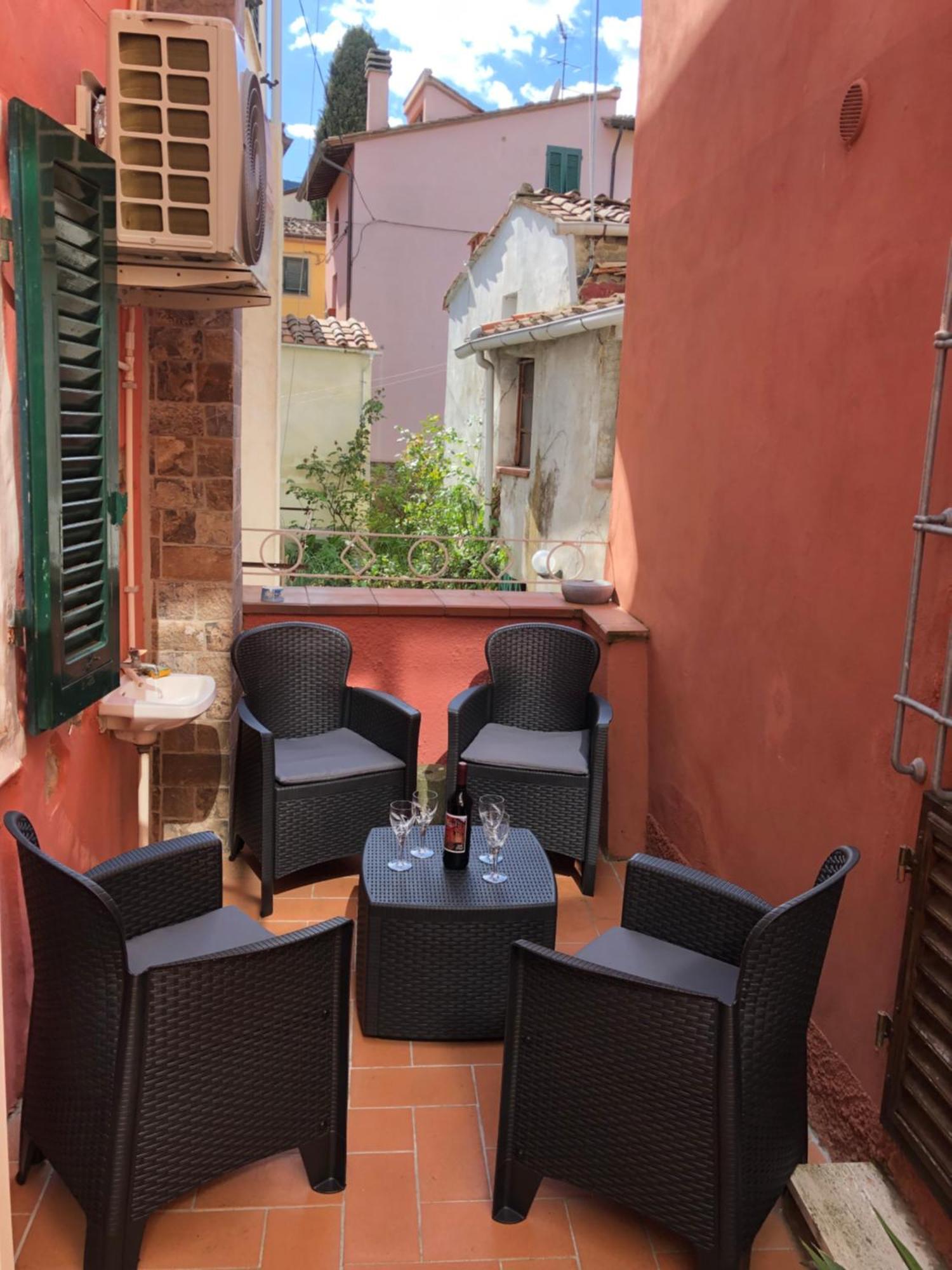 Il Vicolo Appartement Buti Buitenkant foto